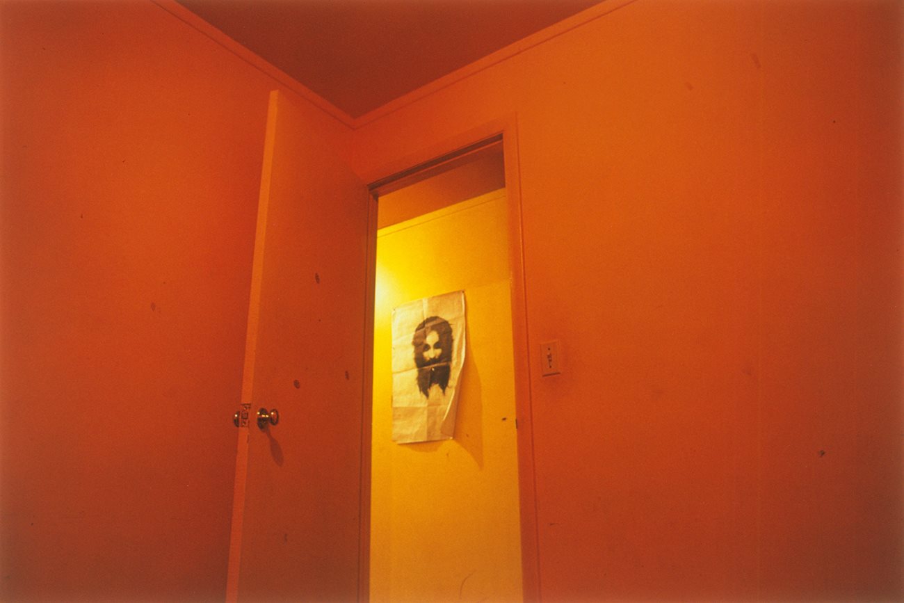 Dust Bells 2 – Poster in Hallway